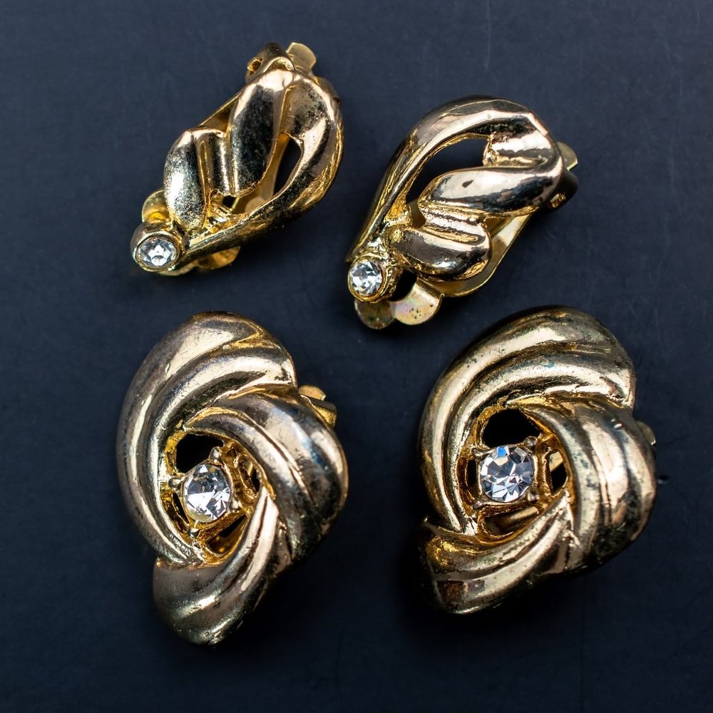 Large gold clip on stud earrings set, accent classic vintage jewelry